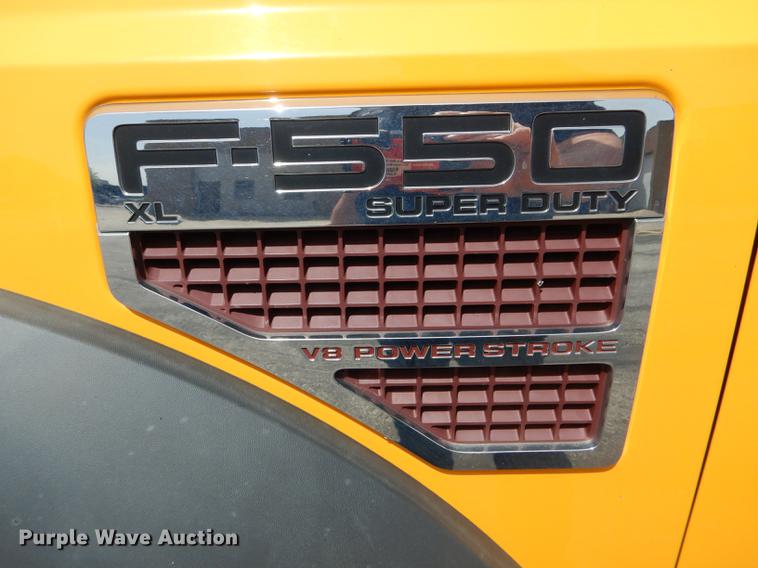 image for item DE8427 2008 Ford F550 Super Duty XL Crew Cab dump truck