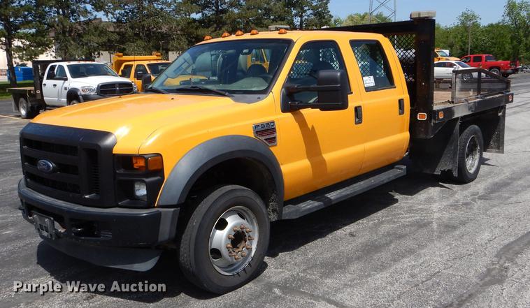 image for item DE8428 2008 Ford F550 Super Duty XL Crew Cab flatbed truck