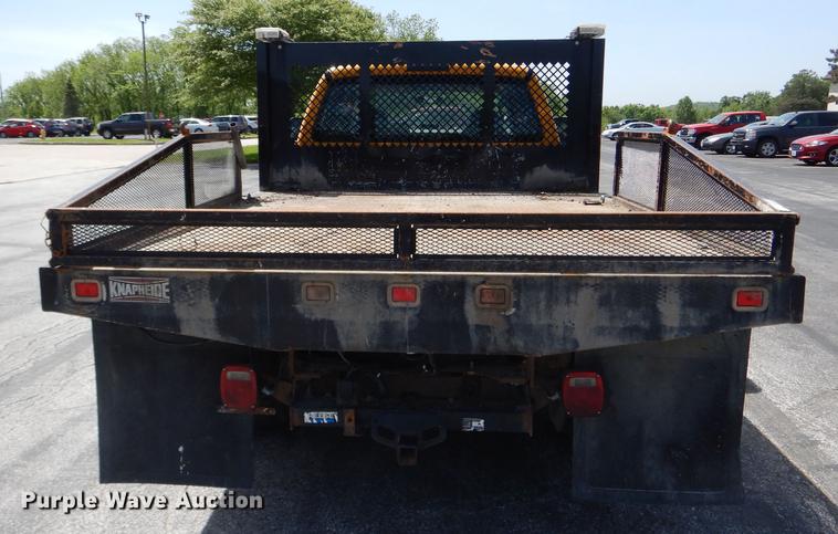 image for item DE8428 2008 Ford F550 Super Duty XL Crew Cab flatbed truck