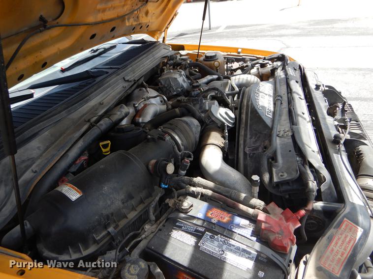 image for item DE8428 2008 Ford F550 Super Duty XL Crew Cab flatbed truck