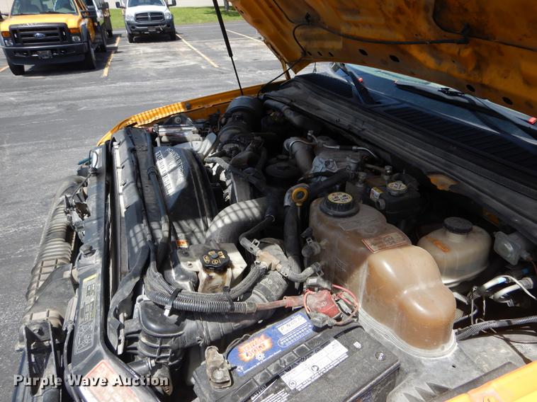 image for item DE8428 2008 Ford F550 Super Duty XL Crew Cab flatbed truck