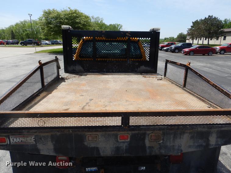 image for item DE8428 2008 Ford F550 Super Duty XL Crew Cab flatbed truck