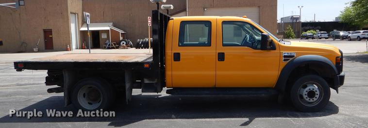image for item DE8429 2008 Ford F550 Super Duty XL Crew Cab flatbed truck