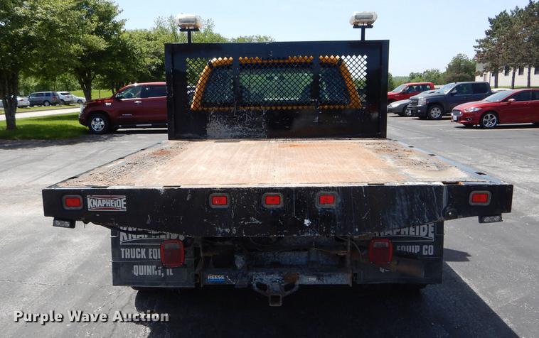 image for item DE8429 2008 Ford F550 Super Duty XL Crew Cab flatbed truck