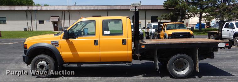 image for item DE8429 2008 Ford F550 Super Duty XL Crew Cab flatbed truck