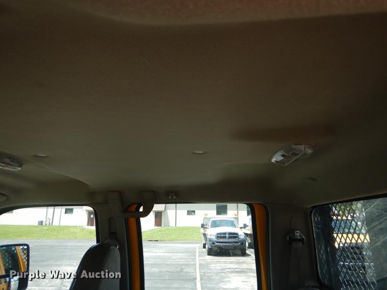 image for item DE8429 2008 Ford F550 Super Duty XL Crew Cab flatbed truck