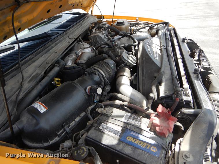 image for item DE8429 2008 Ford F550 Super Duty XL Crew Cab flatbed truck