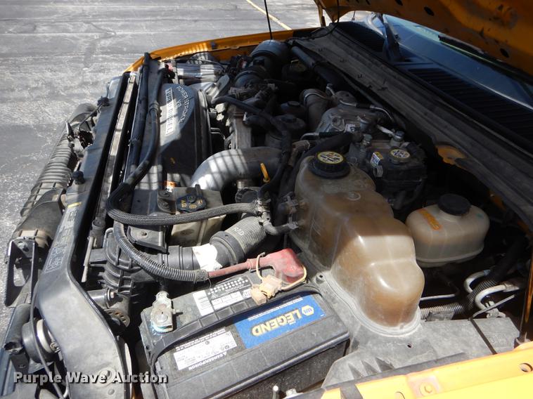 image for item DE8429 2008 Ford F550 Super Duty XL Crew Cab flatbed truck