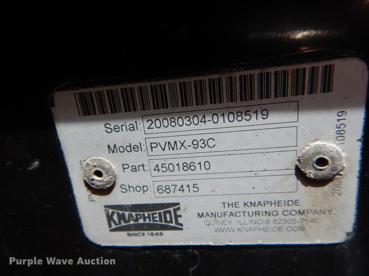 image for item DE8429 2008 Ford F550 Super Duty XL Crew Cab flatbed truck