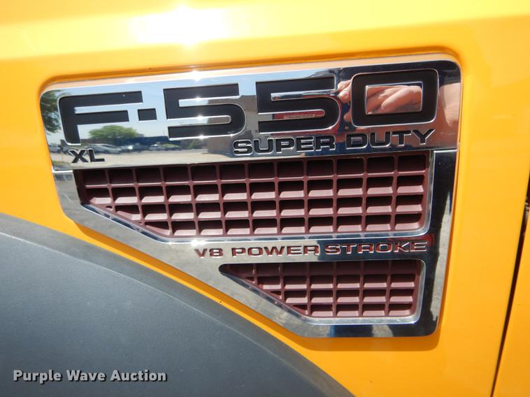 image for item DE8429 2008 Ford F550 Super Duty XL Crew Cab flatbed truck