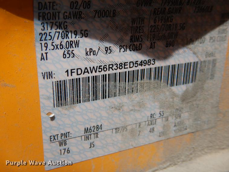 image for item DE8429 2008 Ford F550 Super Duty XL Crew Cab flatbed truck