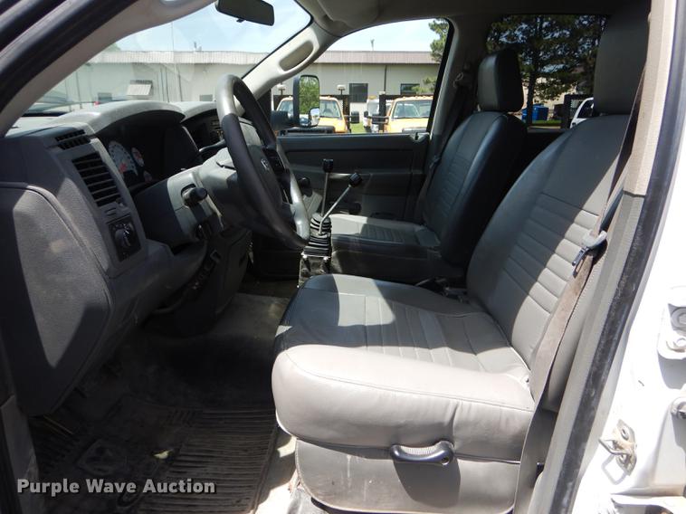 image for item DE8430 2009 Dodge Ram 5500HD Quad Cab dump truck