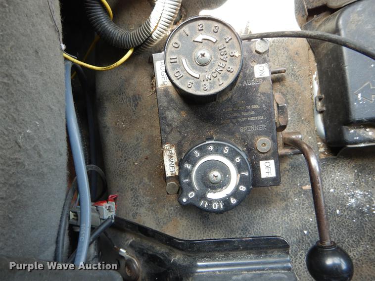 image for item DE8430 2009 Dodge Ram 5500HD Quad Cab dump truck