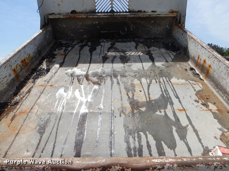 image for item DE8430 2009 Dodge Ram 5500HD Quad Cab dump truck