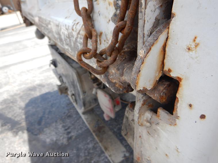 image for item DE8430 2009 Dodge Ram 5500HD Quad Cab dump truck