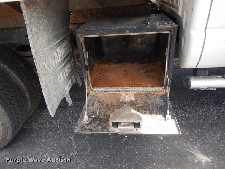 image for item DE8430 2009 Dodge Ram 5500HD Quad Cab dump truck