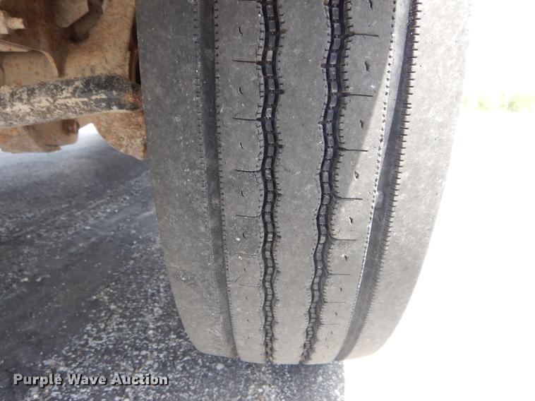 image for item DE8430 2009 Dodge Ram 5500HD Quad Cab dump truck