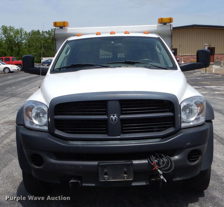 image for item DE8431 2009 Dodge Ram 5500HD Quad Cab dump truck