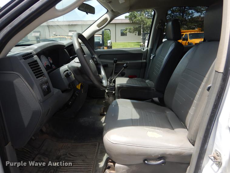 image for item DE8431 2009 Dodge Ram 5500HD Quad Cab dump truck