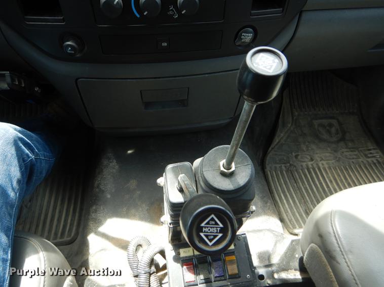 image for item DE8431 2009 Dodge Ram 5500HD Quad Cab dump truck