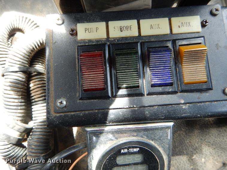 image for item DE8431 2009 Dodge Ram 5500HD Quad Cab dump truck