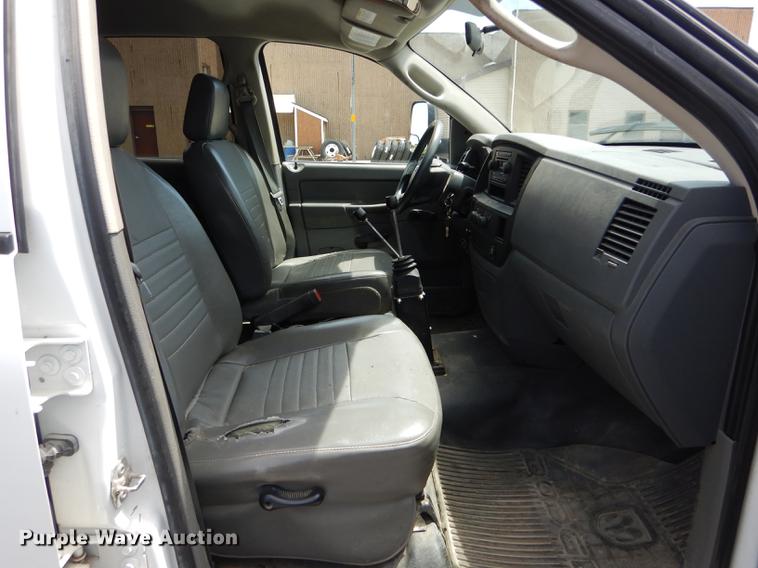 image for item DE8431 2009 Dodge Ram 5500HD Quad Cab dump truck