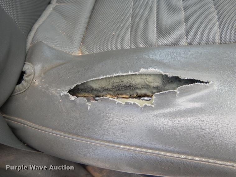 image for item DE8431 2009 Dodge Ram 5500HD Quad Cab dump truck