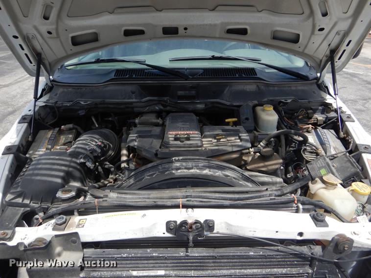 image for item DE8431 2009 Dodge Ram 5500HD Quad Cab dump truck