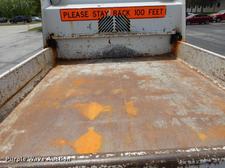 image for item DE8431 2009 Dodge Ram 5500HD Quad Cab dump truck