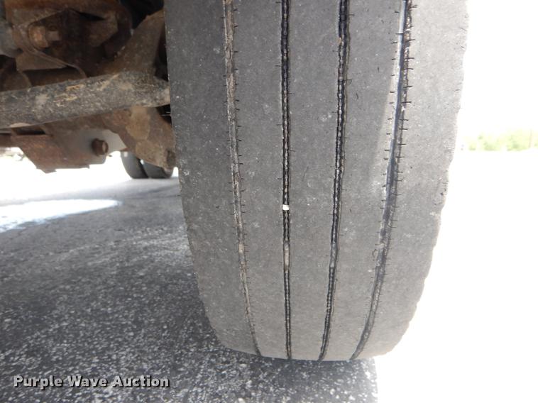 image for item DE8431 2009 Dodge Ram 5500HD Quad Cab dump truck