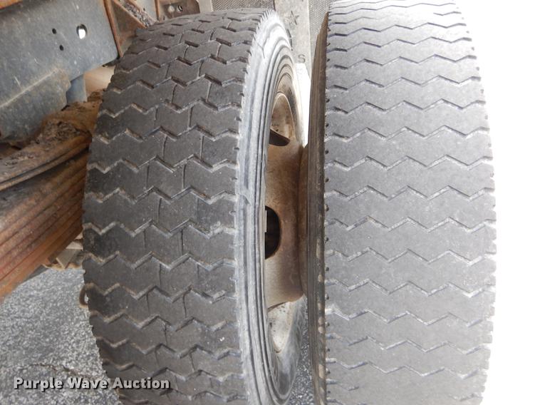 image for item DE8431 2009 Dodge Ram 5500HD Quad Cab dump truck