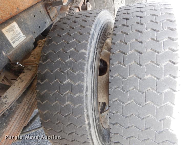 image for item DE8431 2009 Dodge Ram 5500HD Quad Cab dump truck