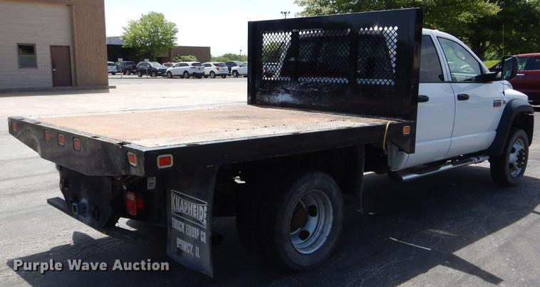 image for item DE8432 2009 Dodge Ram 5500HD Quad Cab flatbed truck
