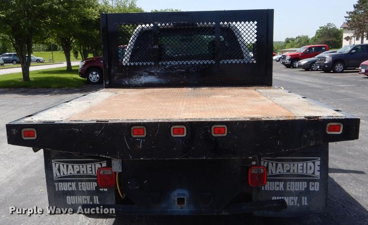 image for item DE8432 2009 Dodge Ram 5500HD Quad Cab flatbed truck