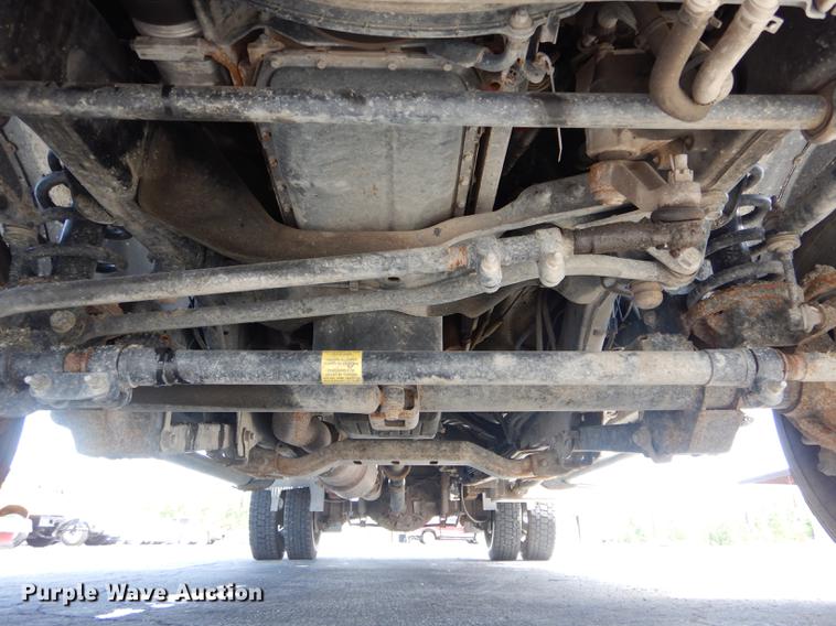 image for item DE8432 2009 Dodge Ram 5500HD Quad Cab flatbed truck