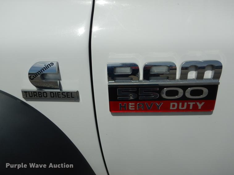 image for item DE8432 2009 Dodge Ram 5500HD Quad Cab flatbed truck