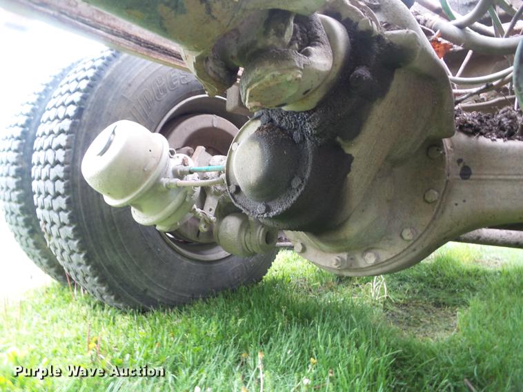 image for item DF0768 1985 International F9370 log truck