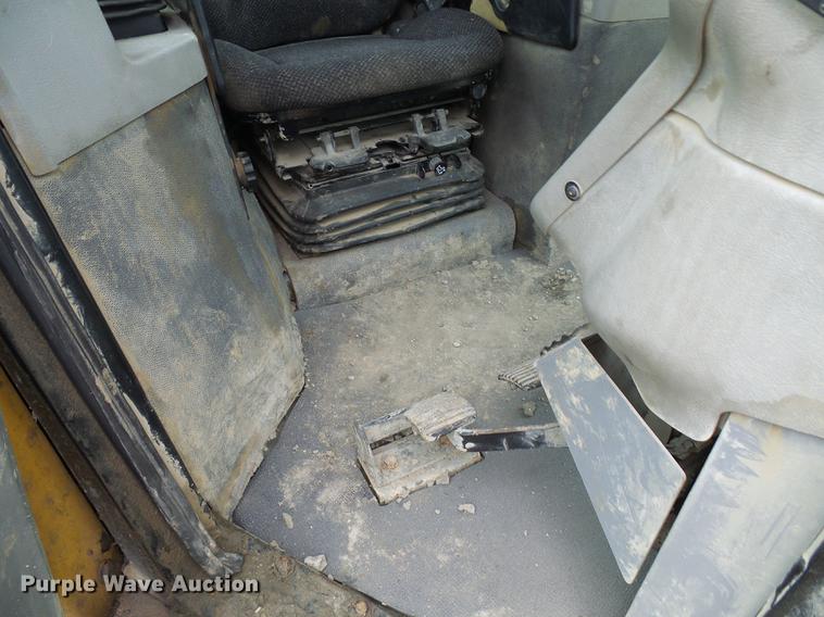 image for item DF7299 2012 Caterpillar D6T XW dozer