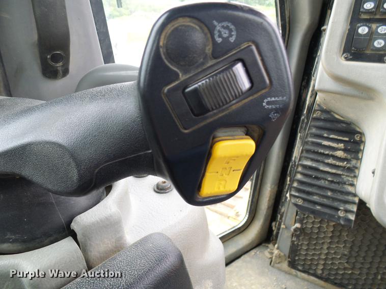 image for item DF7299 2012 Caterpillar D6T XW dozer