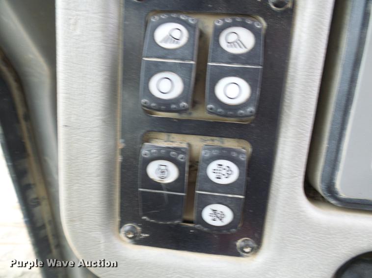 image for item DF7299 2012 Caterpillar D6T XW dozer