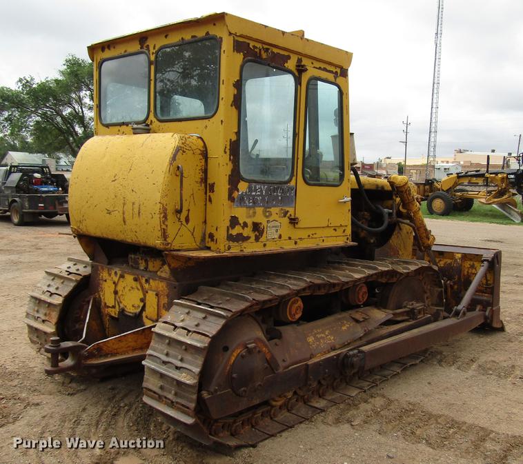 image for item DF8027 1964 Caterpillar D6B dozer