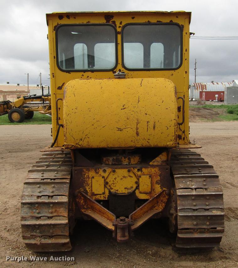 image for item DF8027 1964 Caterpillar D6B dozer