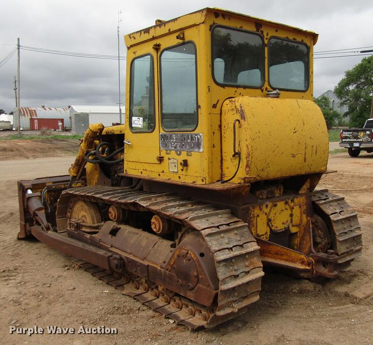 image for item DF8027 1964 Caterpillar D6B dozer
