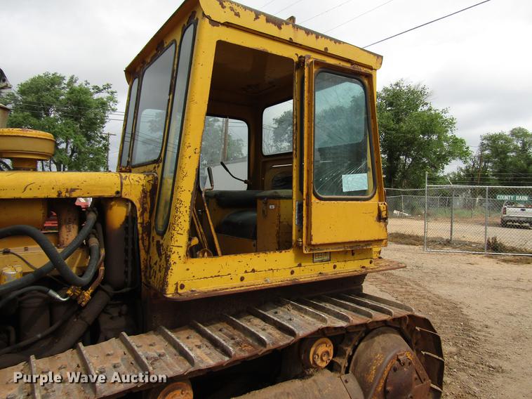 image for item DF8027 1964 Caterpillar D6B dozer