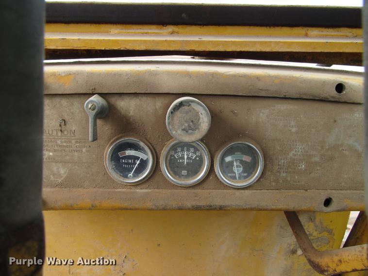 image for item DF8027 1964 Caterpillar D6B dozer