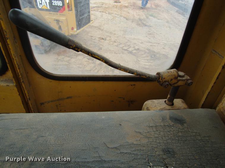 image for item DF8027 1964 Caterpillar D6B dozer