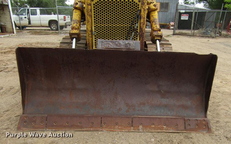 image for item DF8027 1964 Caterpillar D6B dozer