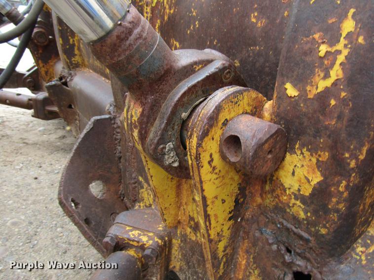 image for item DF8027 1964 Caterpillar D6B dozer