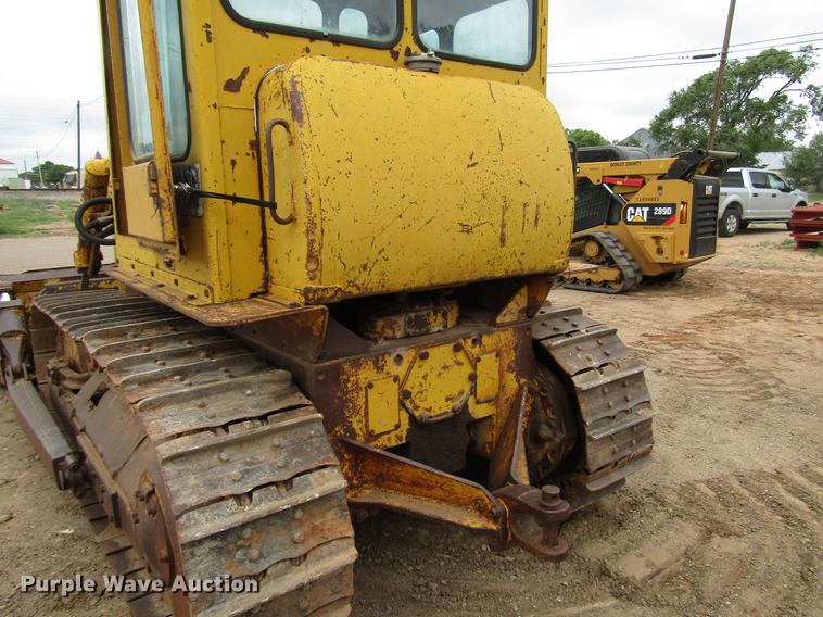 image for item DF8027 1964 Caterpillar D6B dozer