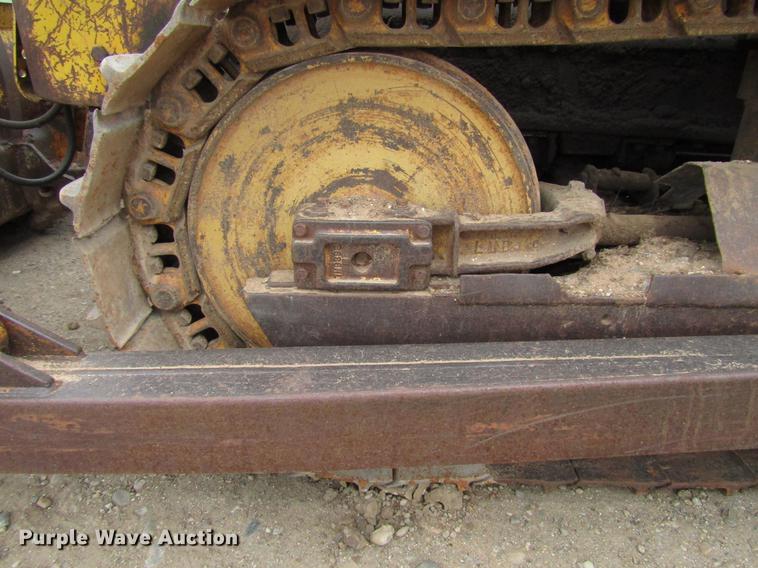 image for item DF8027 1964 Caterpillar D6B dozer